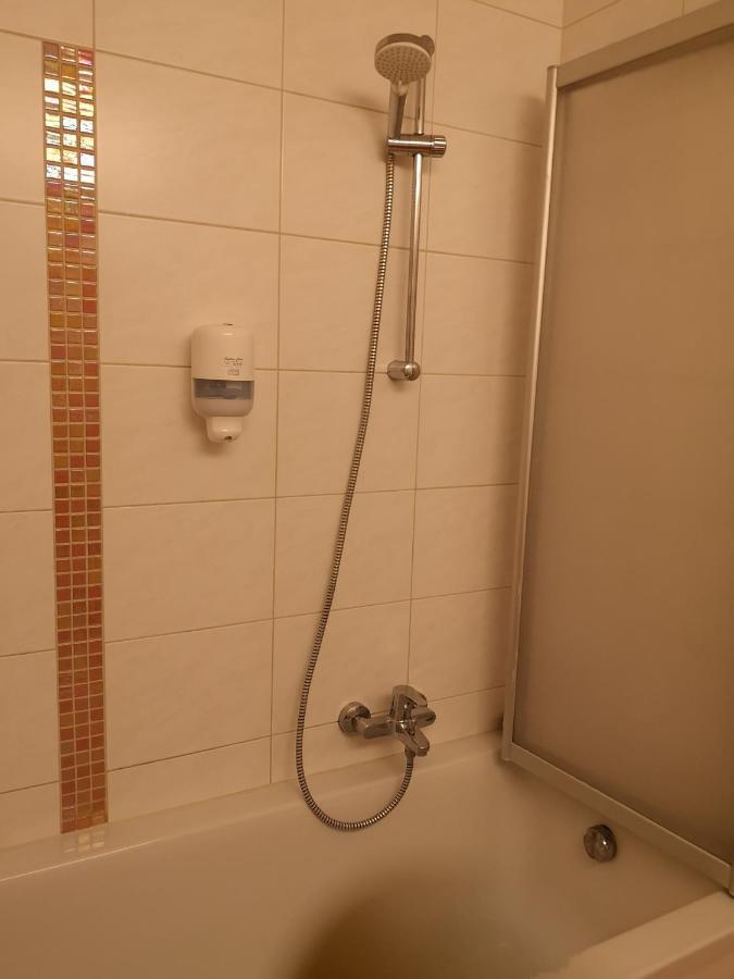 Hotel Wirt Z'Minsta Altmuenster Ngoại thất bức ảnh
