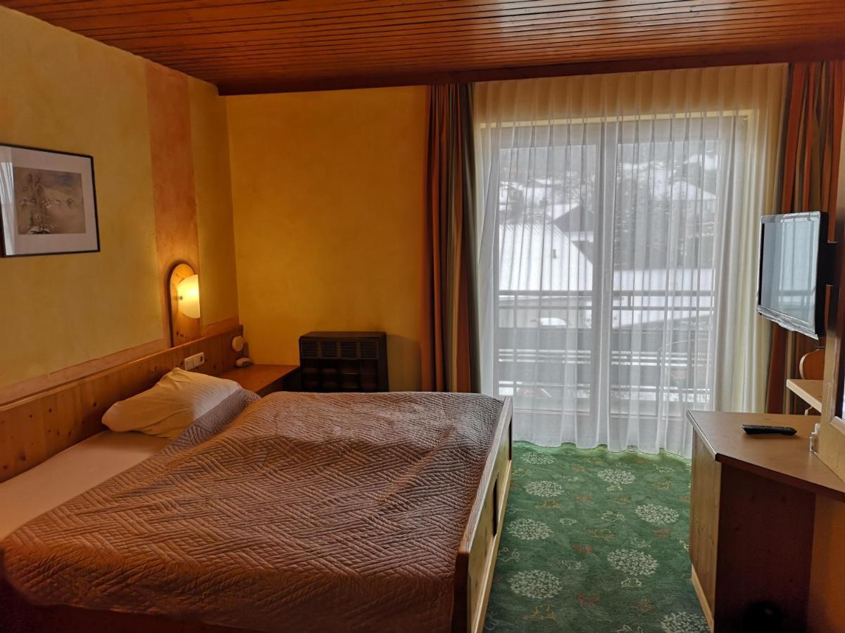 Hotel Wirt Z'Minsta Altmuenster Ngoại thất bức ảnh
